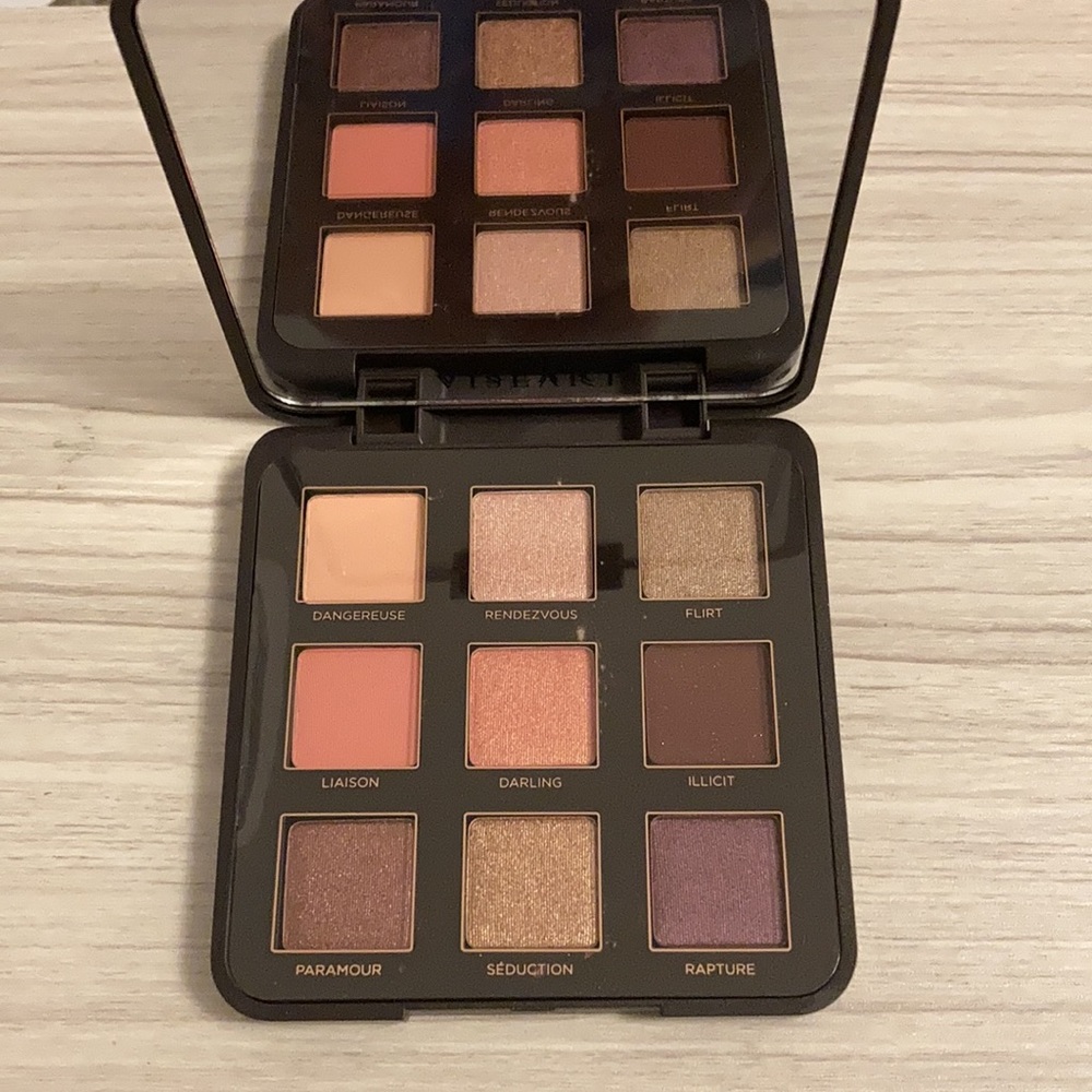 🎉HP!🎉 NIB Viseart Paris Tryst Eyeshadow Palette - Picture 6 of 10
